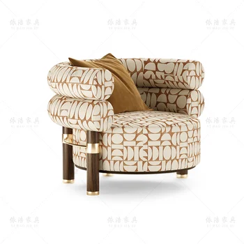 Hotel Fabric Одноместный диван-кресло Клубный вестибюль Досуг Подлокотник Свет Роскошный офис продаж Модельный номер Конференц-стул