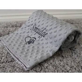 Новое персонализированное одеяло для собак с именем, изготовленное на заказ вышитое одеяло для собак, подарки для домашних животных, постельные принадлежности для собак